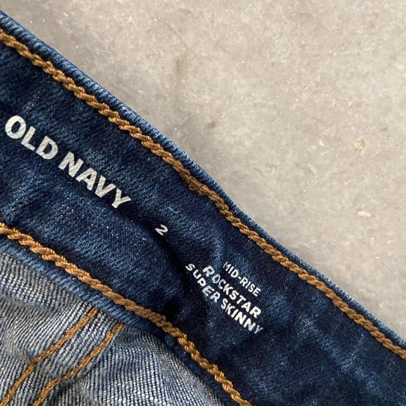 Old Navy Size 2 High Rise Rockstar Skinny Stretch Medium Wash Denim Jeans - Picture 11 of 11